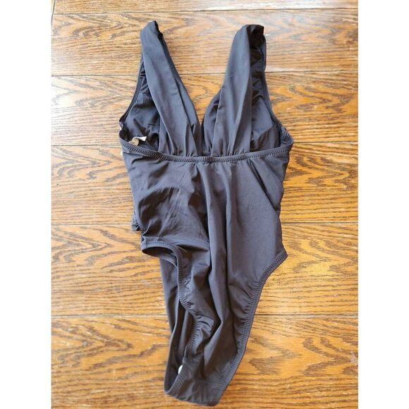 NWOT Trina Turk Women's Plunge Wrap Front One Piece Swimsuit sz 2 - Picture 5 of 5